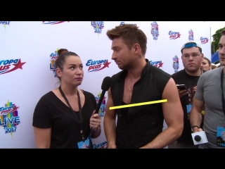 Ида ищет парня на фестивале Europa Plus Live. Уроки флирта от знаменитостей.